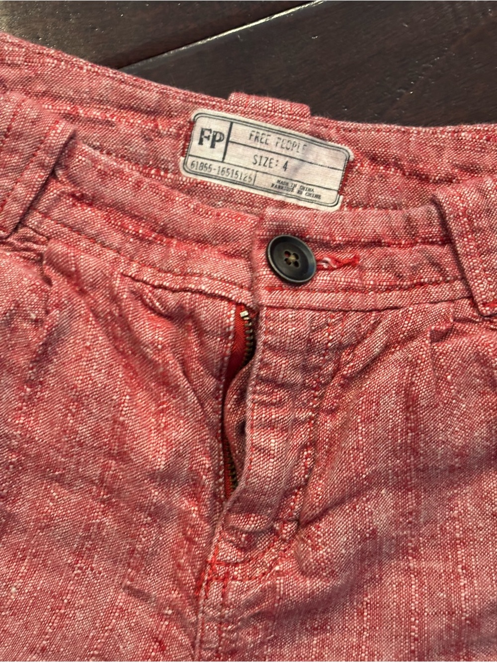 Free People Chambray Cuffed Shorts - Size 4 - Picture 3 of 8